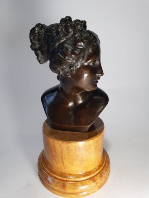 Italic Venus bust (after Antonio Canova's model), Early 19th century