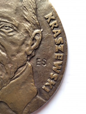 [KRASZEWSKI, Józef Ignacy] Portrait medallion of Józef Ignacy Kraszewski (1812-1887)