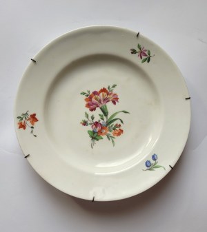 BARAN. Porcelánový talíř s kyticí květin