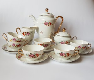 ĆMIELÓW. Serwis porcelanowy do herbaty dla 6 osób. Wytwórnia Porcelany Świt Sp. z o.o. w Ćmielowie (1936-1939), projekt Bogumiła Marcinka