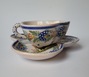 DELFT, Netherlands. Faience cup with saucer, 2nd half of the 18th century, workshop of A. Peenis (1759-1770)