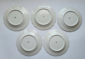 FISCHER & MIEG, Czech Republic. Set of 5 porcelain flat plates, medium, with the Polish coat of arms Leliwa under the Count's crown.