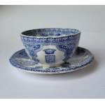 GIEN. Faience cup with saucer, with the Polish Wodzicki coat of arms (a variant of the Leliwa coat of arms) under the count