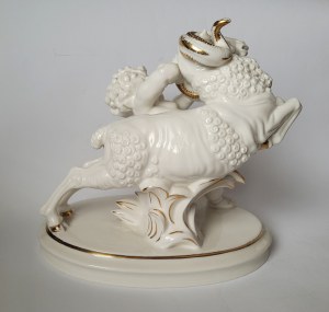 HUTSCHENREUTHER. Putto z baranem: figura porcelanowa, projekt Karla Tuttera