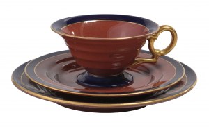 KADYNY. Breakfast set: cup, saucer, plate, BRG (blau-rot-gold) style.