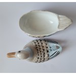 KUZNIECOW, Ryga. Maselniczka porcelanowa w formie kaczki. Fabryka Porcelany M. S. Kuzniecow w Rydze, 1891-1917
