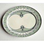 MIESNIA. Art Nouveau porcelain platter from the Meissen manufactory, "T-glat" form, design by Konrad and Rudolf Hentschel, 1901.