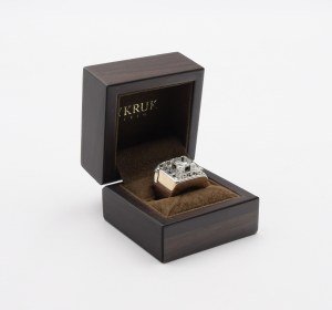 Diamond ring