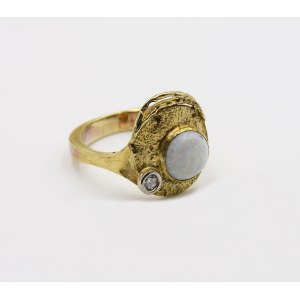 Opal ring