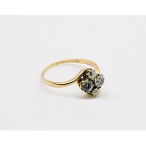 Bague avec aigues-marines