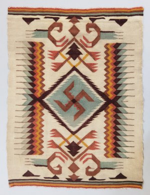 Dekorativní kilim s motivem kříže se složenými rameny