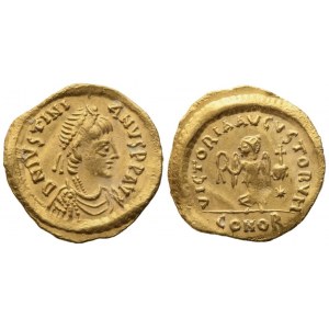 Justinian I (527-565), Tremissis, Constantinople; AV (1,50 g; 15,2 mm; 6 h)
