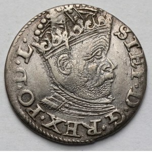 Stefan Batory, Trojak Ryga 1585 - zdobiony czepiec