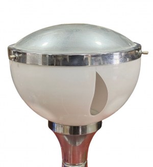 Table lamp in chrome-plated aluminum and plexiglass