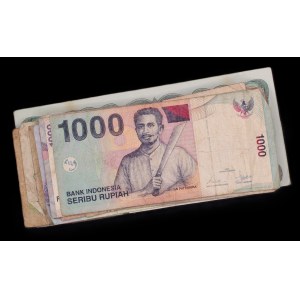 World. Iraq Indoensia 132 Banknotes 1964-1993 Used Mix