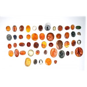 A lot of 50 ancient and modern engraved gems. Various subjects.