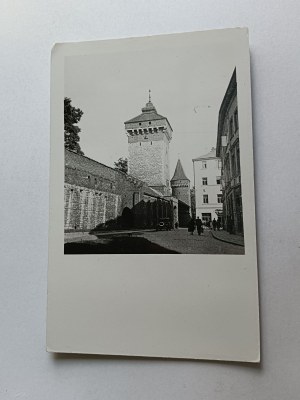 FOTO KRAKAU, FLORIAŃSKA BRÁNA, AUTO