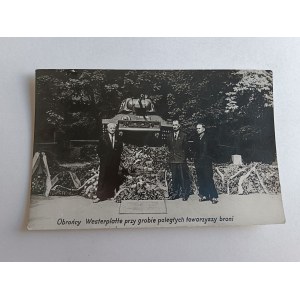 ZDJĘCIE GDAŃSK WESTERPLATTE, CZOŁG, GRÓB POLEGŁYCH