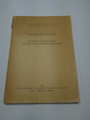 Problems of discharging radioactive sewage into the sea / Jerzy Makowski, Ewa Paszyc-Stępkowska ; Institute of Hydraulic Engineering, Polish Academy of Sciences, Gdańsk.