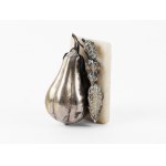 Lidded box in the shape of a pear, Around 1900/1920