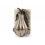 Lidded box in the shape of a pear, Around 1900/1920