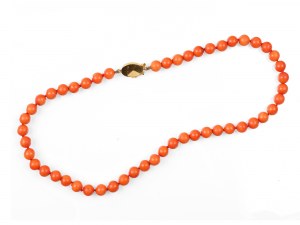 Coral necklace, Clasp gold 18 ct