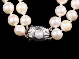Double-row pearl bracelet, Clasp 14kt white gold