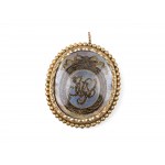 Medallion pendant, Gold-plated metal?