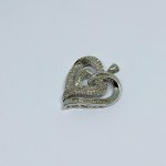 Stříbrný přívěsek srdce s diamanty o váze přibližně 0,50 Ct