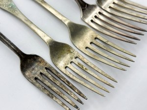 Set of 5 silver-plated forks, including one pair