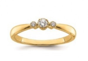 GOLD RING WITH LAB GROWN DIAMONDS - 401 LG