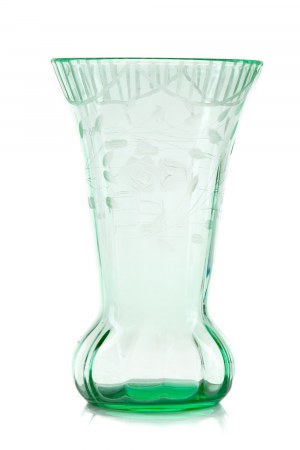 Vase with engraved decoration