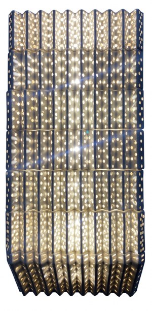 Lampa ścienna z elementów „Ściany światła” autorstwa Antoniego Starczewskiego(1924-2000)