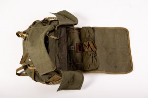 LWP PARATROOPER LANDING TRAY - 6TH POMERANIAN DW]AIRBORNE DIVISION