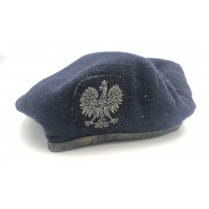 BERET AT OKRES PRZEJŚCIOWY