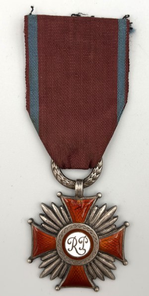 SILVER CROSS OF MERIT CARITAS