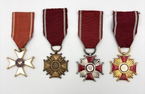 SET OF PRL DECORATIONS