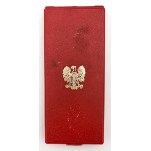 KRZYŻ OŚWIĘCIMSKI PRL Z MINIATURKĄ