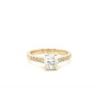 2.74 GR GOLD RING WITH DIAMONDS - DH-R644
