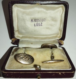 Paire de boutons de manchette, 20e siècle.