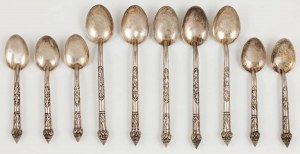 SET OF SPOONS