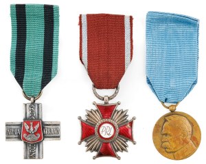 SET OF MEDALS AND DECORATIONS