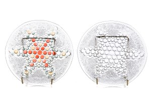 Set of two plates