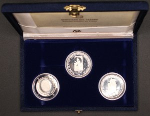 Italy. 1988 100 200 500 Lire In Original Case Silver