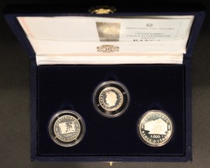 Italy. 1993 100 200 500 Lire In Original Case Silver