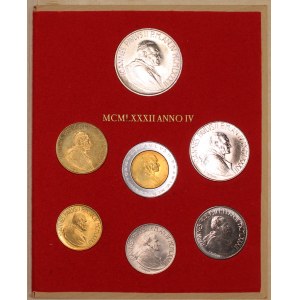 Vatican. 1982 Mint Set 7 Pieces Silver