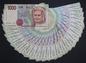 Italy. 1990 1000 Lire Replacement XF A 25 Pieces