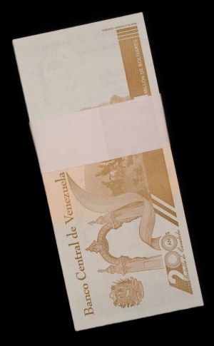 Venezuela. 1 Million Bolivares 2020 Consecutive Bundle 100 Pieces