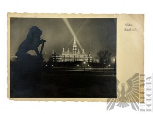 20.-30. léta 20. století. - Pohlednice vídeňské radnice: Pohled zpod paláce Hofburg, Lví památník