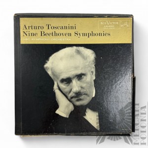 USA - Box of Seven Vinyl Discs of Arturo Toscani and the NBC Symphony Orchestra, Nine Beethoven Symphonies, RCA Victor Red Seal LM-6901.